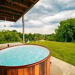 Apartma Farm Bliss شقة Zgornja Velka