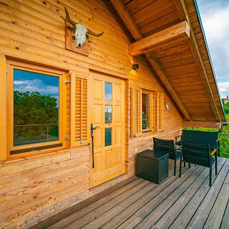 Apartma Farm Bliss *